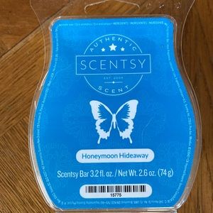 Scentsy honeymoon hideaway